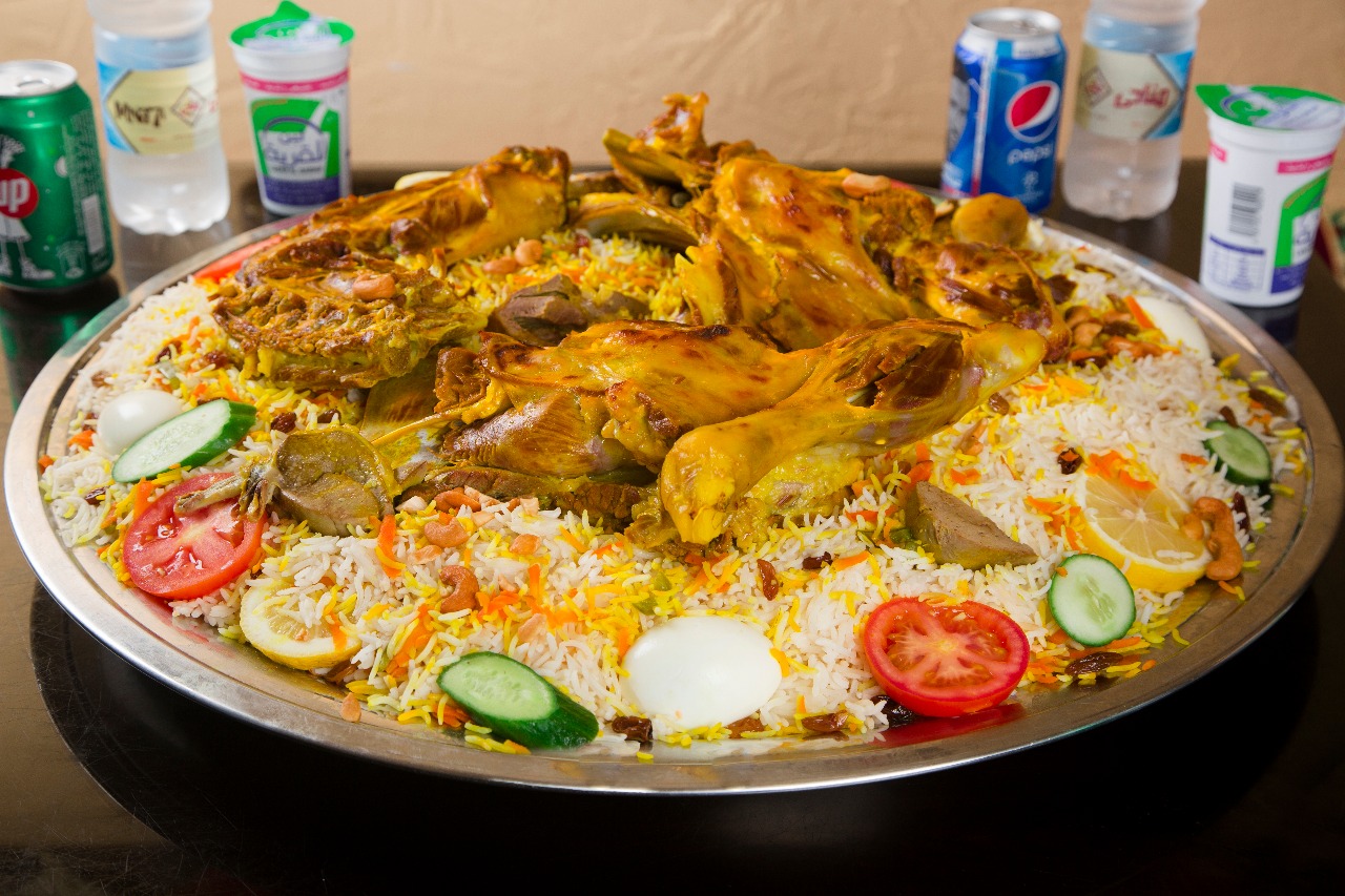 طبخ ذبيحة مع تحمير